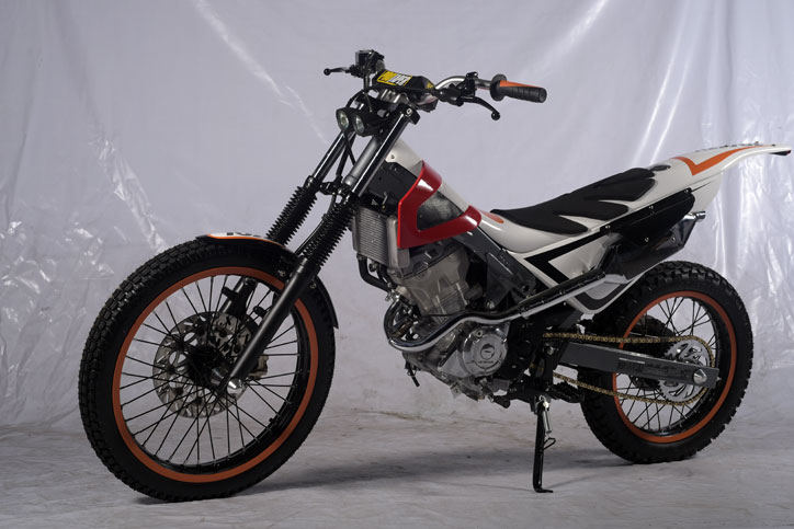 Moto-Project-Honda-New-Sonic-150R-Trial-Bike-HMC_2