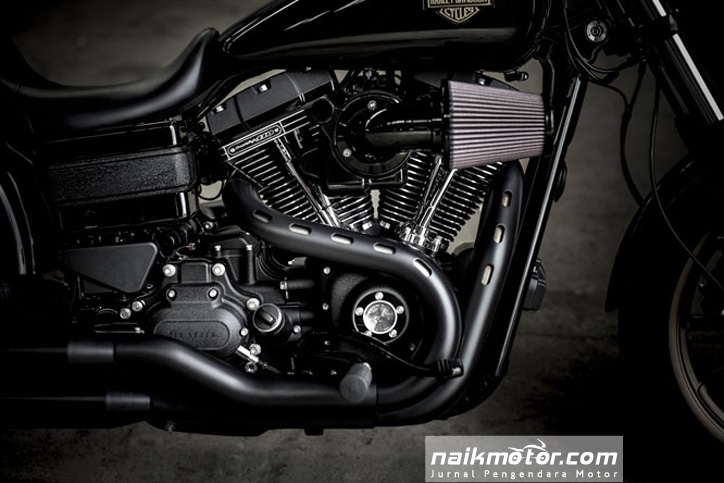 Harley-DavidsonLowRiderS2016-4