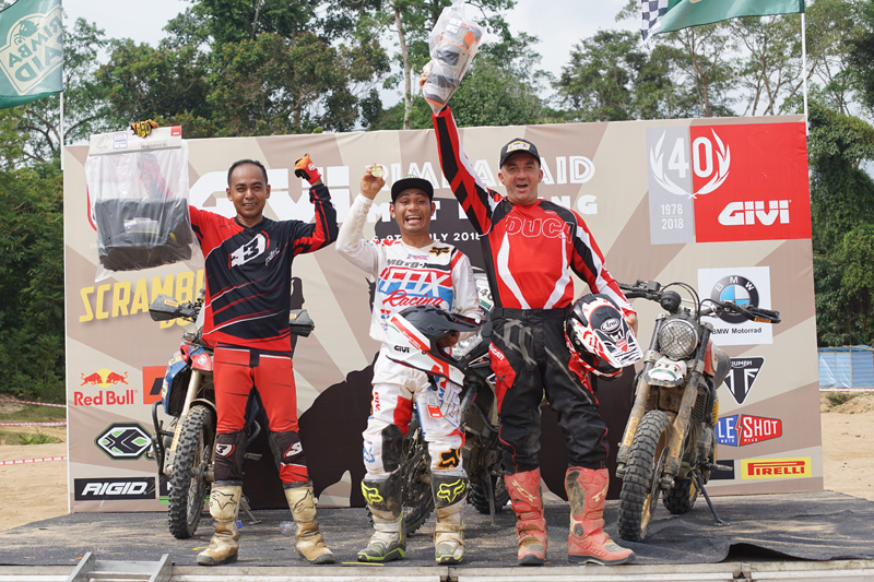 2 Offroader Indonesia Uji Nyali Ikut Kejuaraan Rimba Raid di Malaysia
