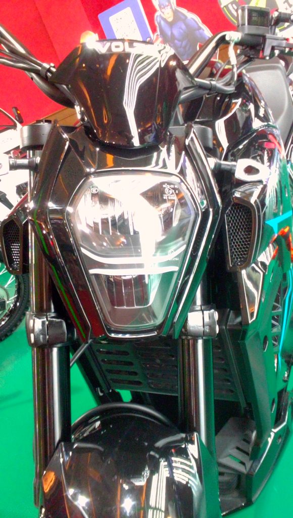 Volta Patriot Naked Listrik Bergaya Mirip Cruiser Dan Streetfighter