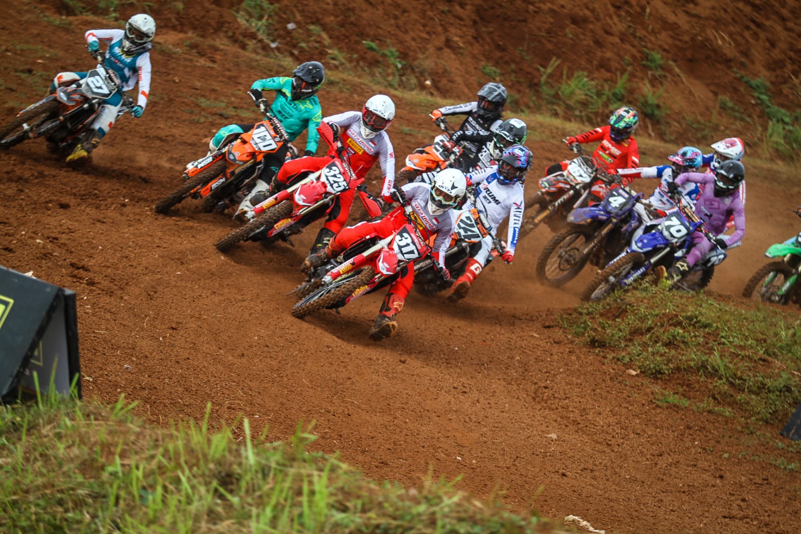 Hasil Final Kejurnas Motocross Ahm Naik Motor Jurnal Pengendara Motor