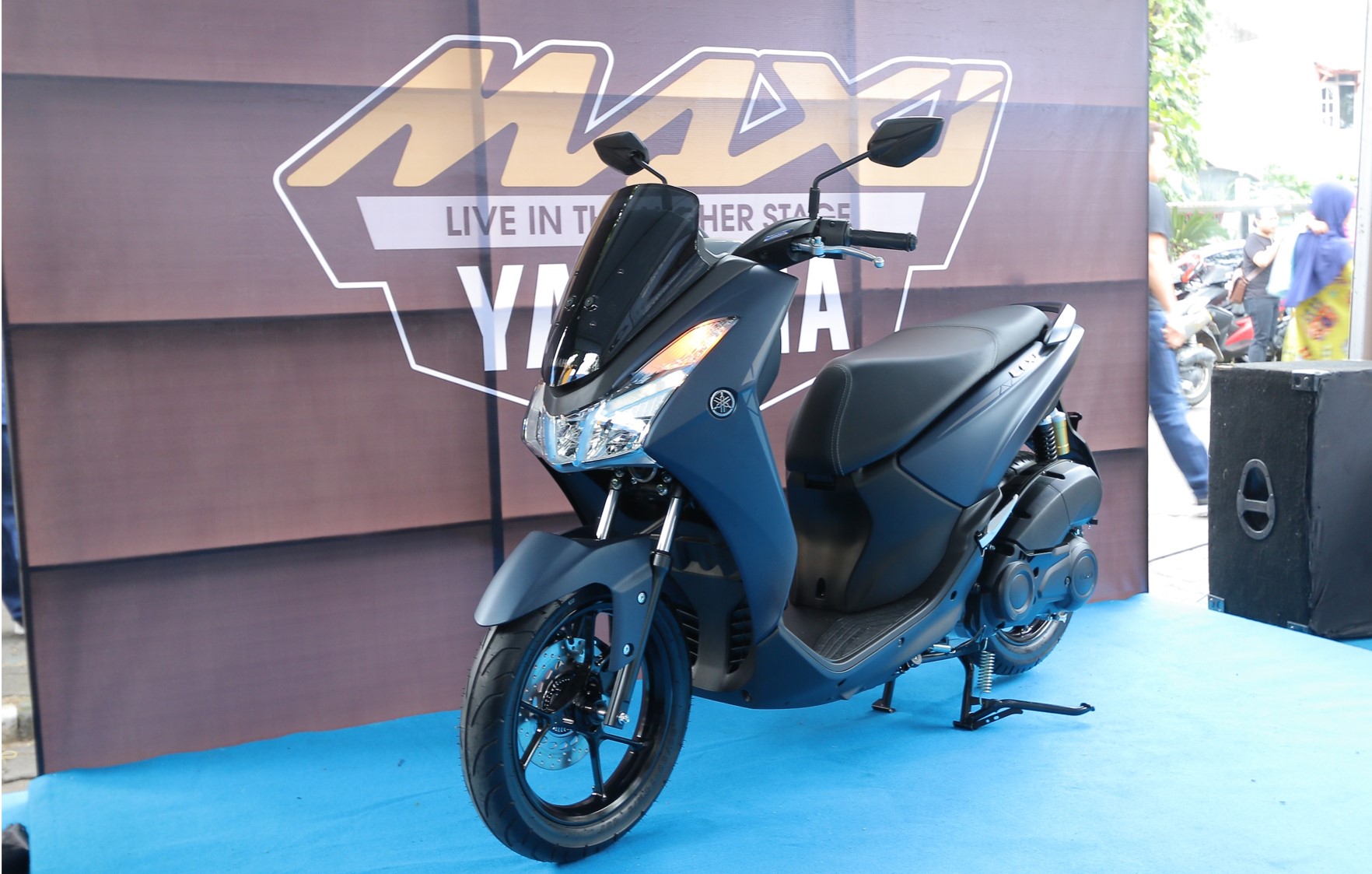 Yamaha Lexi Nongol Di Customaxi Semarang