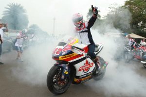 Galeri Foto Keseruan City Riding Bersama Sam Lowes Galeri Foto Keseruan City Riding Bersama Sam Lowes