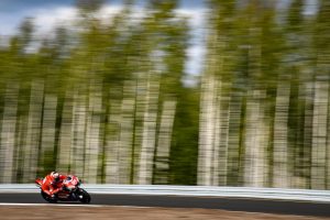 51-michele-pirro-ita_ds02620.gallery_full_top_lg KymiRing Ideal Bagi Moto3