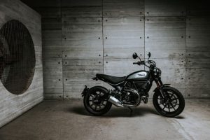 Ducati Hadirkan Scrambler 800 Icon Dark 2020 Lebih Ekonomis Karena Begini