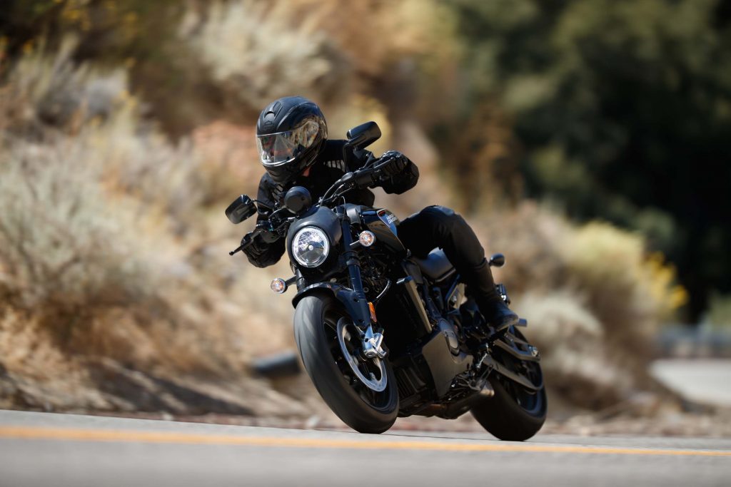 Harley-Davidson Bronx Tidak Mau Disebut Streetfighter
