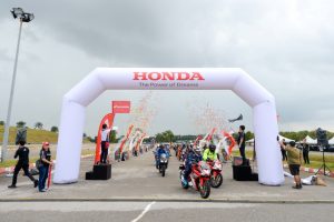 Menjajal Big Bike Honda CBR