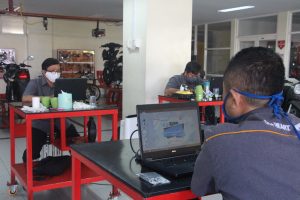 AHM_PelatihanGuruSMK_002 Astra Honda meLatih Guru