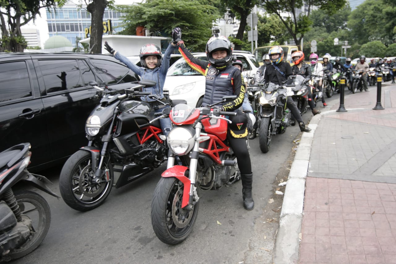 Kemeriahan Malam Minggu di IIMS Motobike