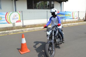 Latihan Safety Riding Latihan Safety Riding