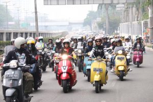 69 Female Bikers 69 Female Bikers