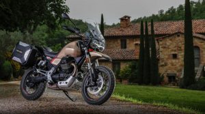Moto Guzzi V85TT Travel Pangsa Pasar Piaggio Group