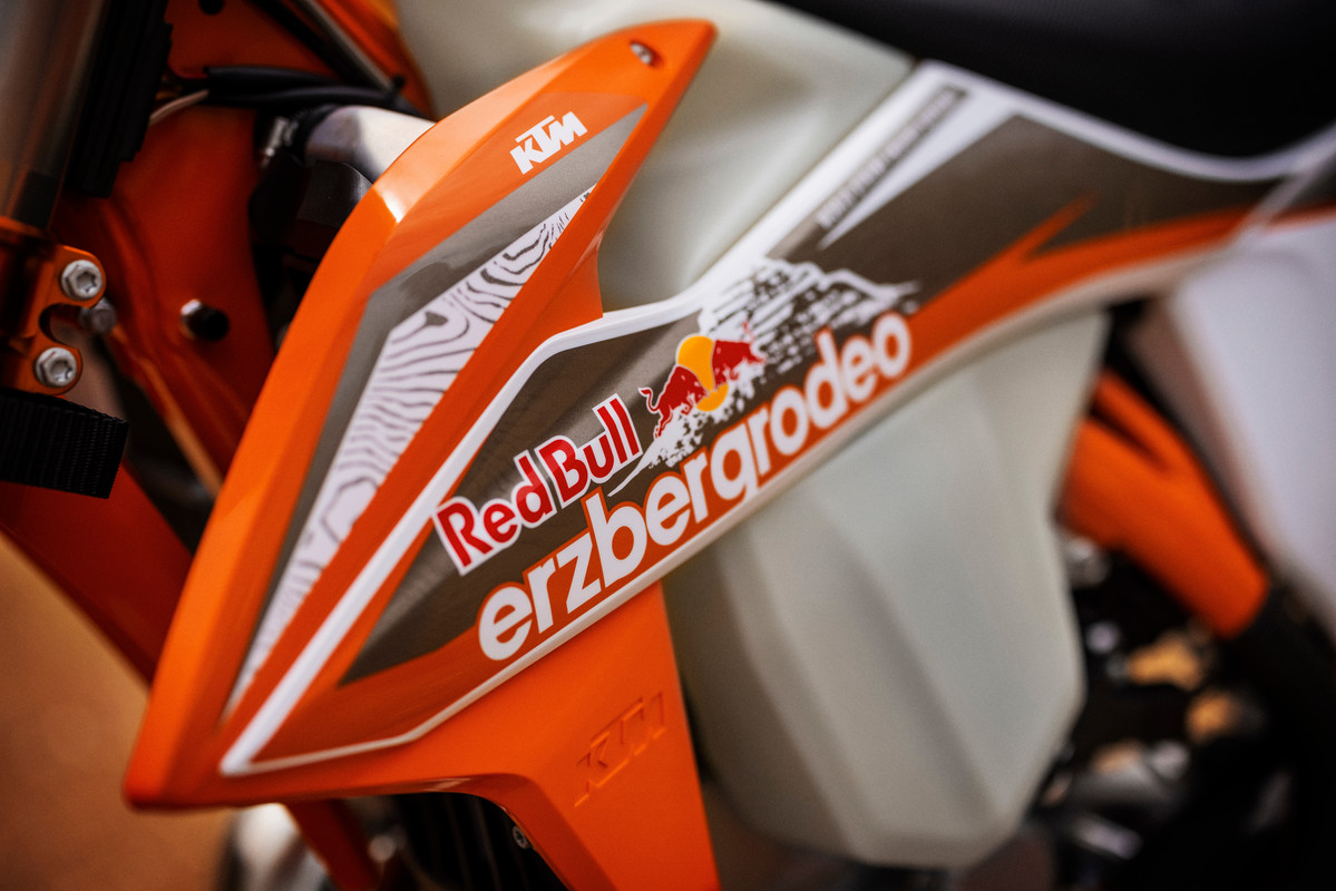 KTM 2021 300 EXC РЅРѕРІС‹Р№