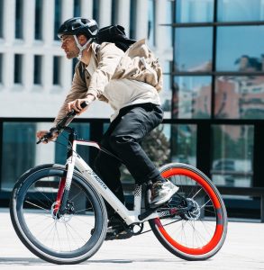 E-bike Pertama MV Agusta