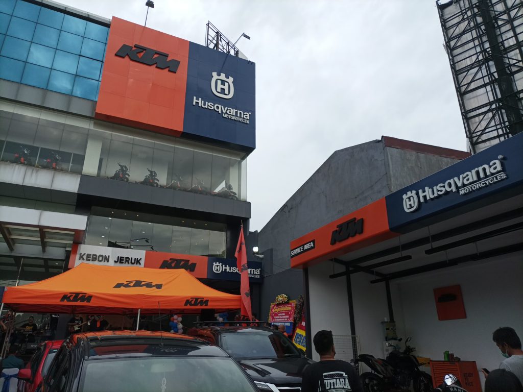 ktm husqvarna dealer