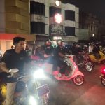 "Lagi-Lagi Party", Ratusan Vespa Night Ride Hadiri Venue