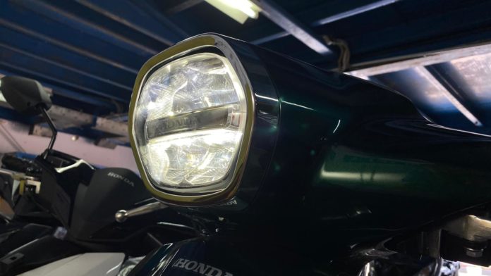 Lampu jauh sepeda motor