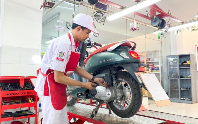 Servis motor Honda