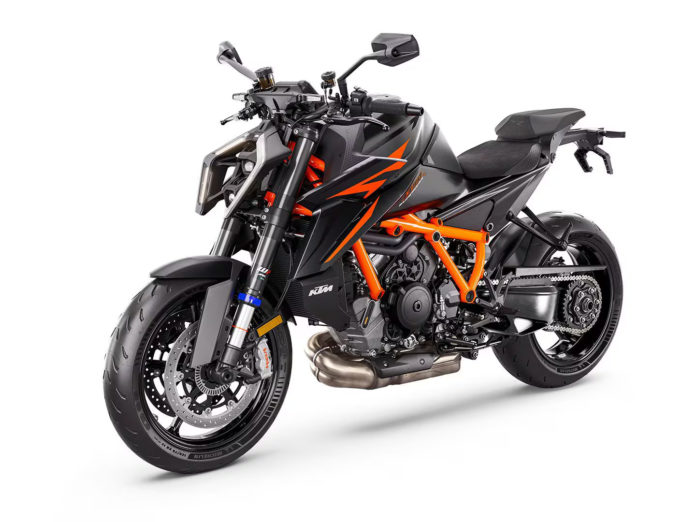 NaikMotor - KTM luncurkan 1390 Super Duke GT, motor yang dinantikan sejak awal tahun ini. Dengan menggunakan mesin yang sama pada 1390 Super Duke R EVO.