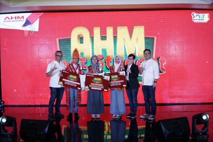 Siswa Sumatera Barat Raih Juara AHM Best Student 2024