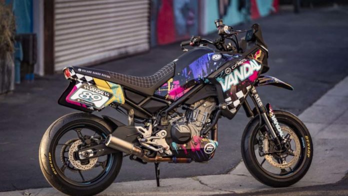 Vandal 450, Custom Adventure Jadi Supermoto yang Unik