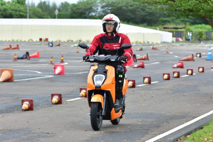 First Ride Honda ICON e: 2025, Ringan dan Super Lincah!